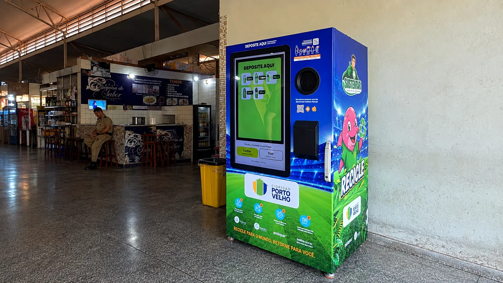 Máquinas de reciclagem ajudam a reduzir descarte de resíduos e preservar o meio ambiente