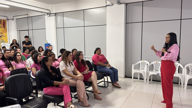 Servidores da Semdestur, Sine Municipal e Sema participam de palestra de conscientização contra o câncer de mama