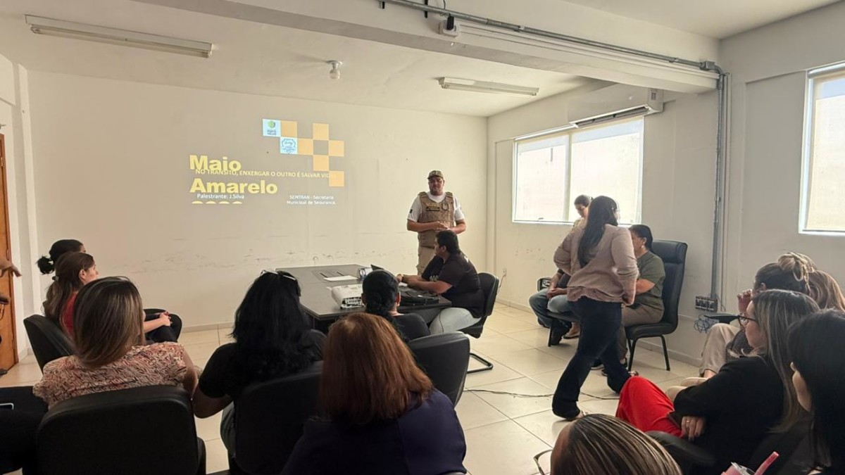 Palestra conscientiza servidores sobre cuidados no trânsito