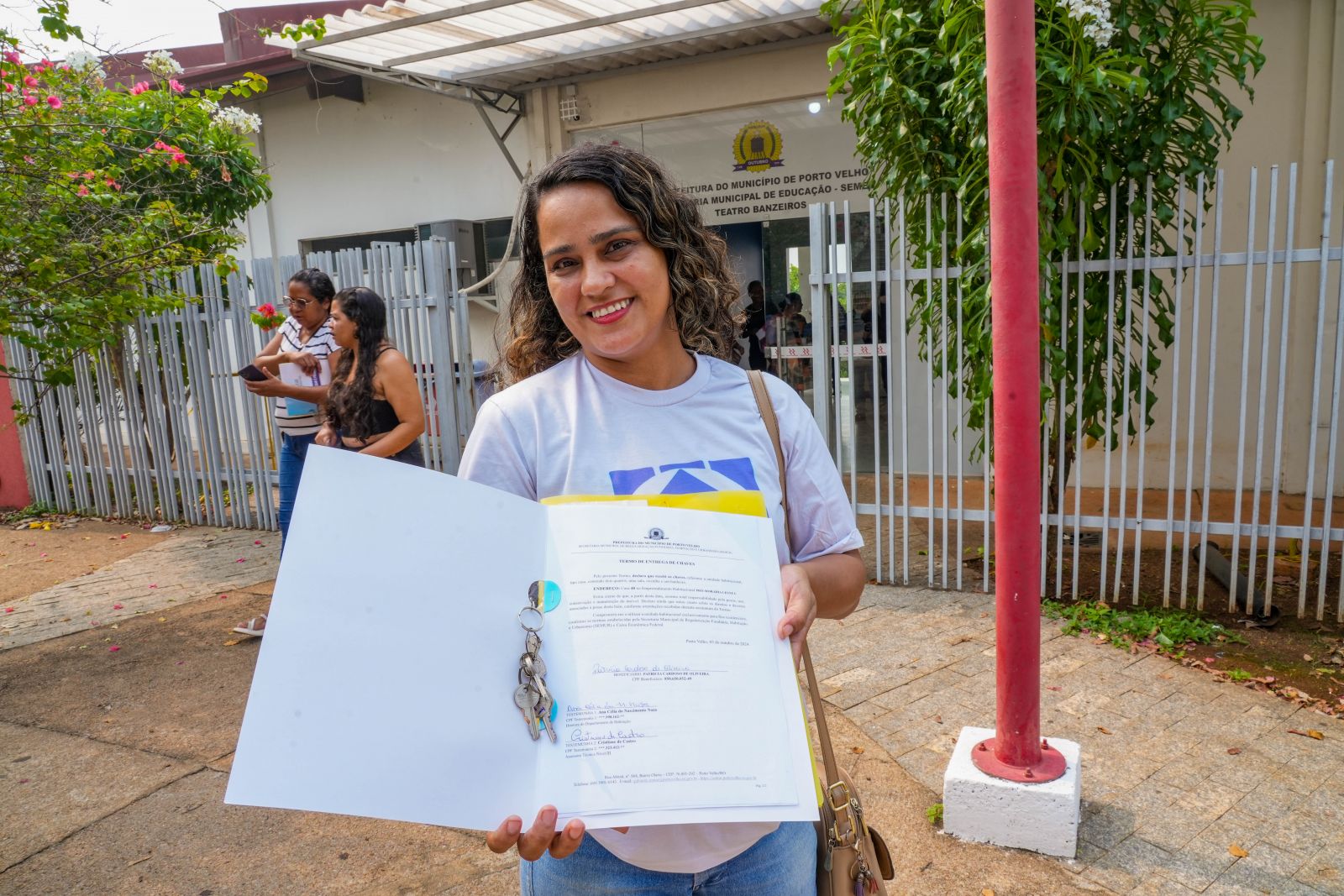 A manicure Daiane Moreira vai se mudar com os três filhos