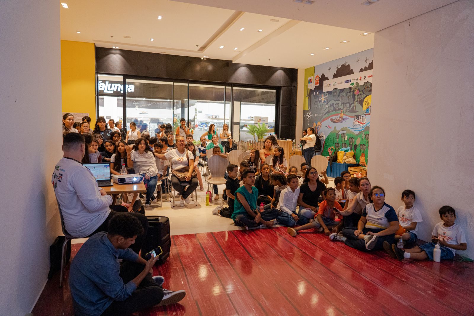 Teatro faz parte do projeto Guardiões do Meio Ambiente