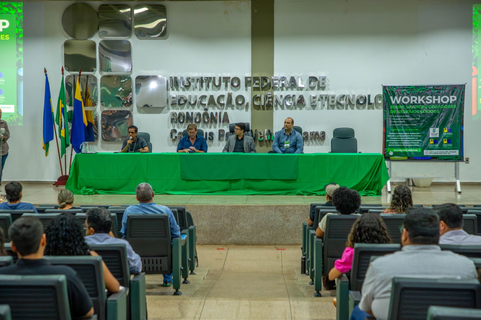 O evento aconteceu na noite de sexta-feira (21), no auditório do Ifro