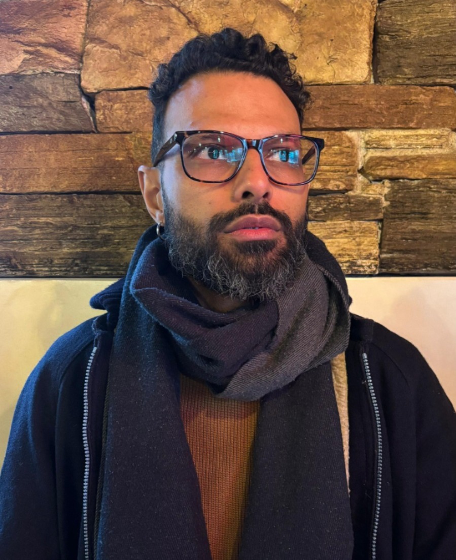 Rodrigo Pedro é professor, autor e artivista